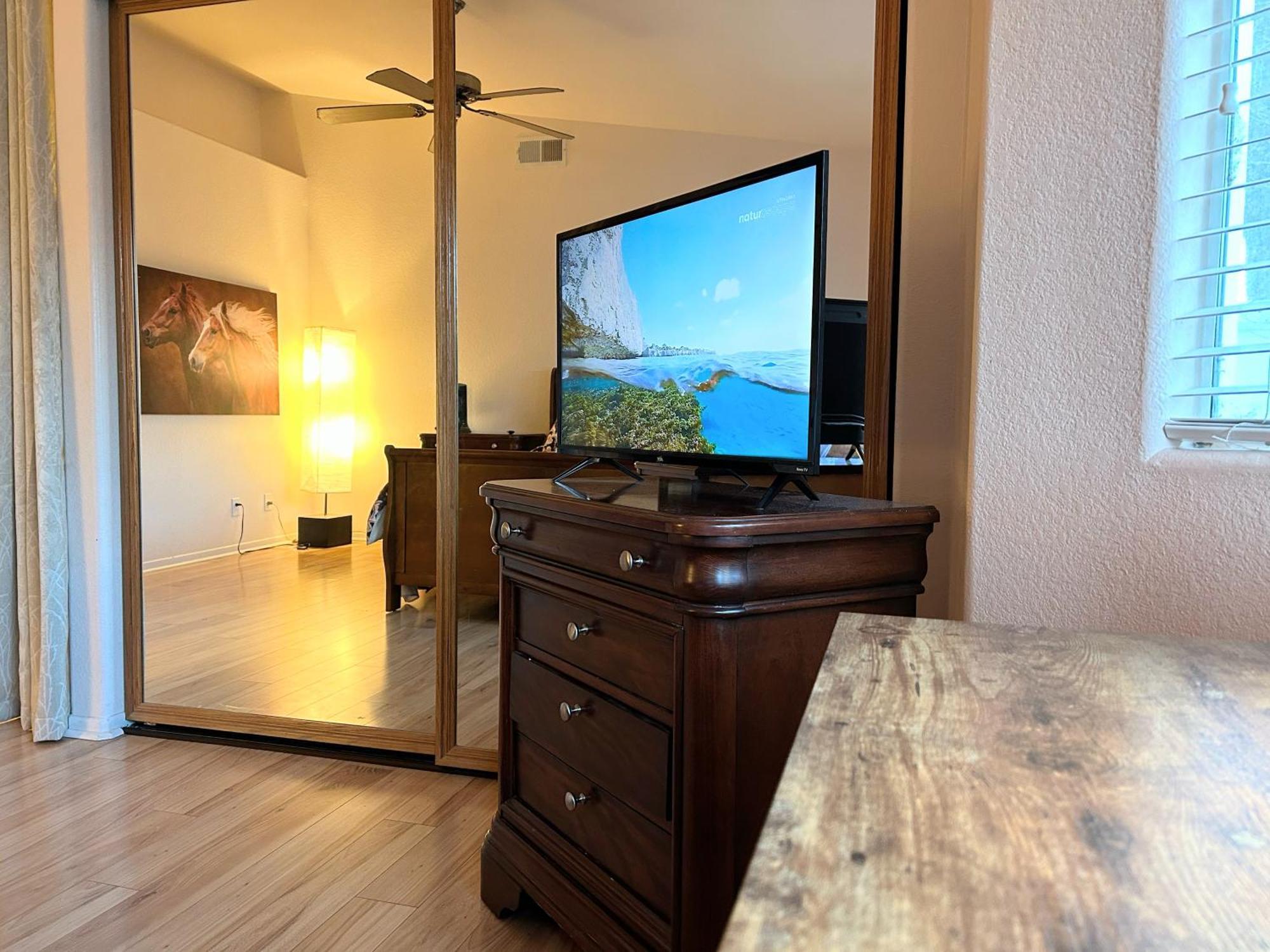 Golden Saddle Suite With Tv And Private Bathroom Hemet Εξωτερικό φωτογραφία