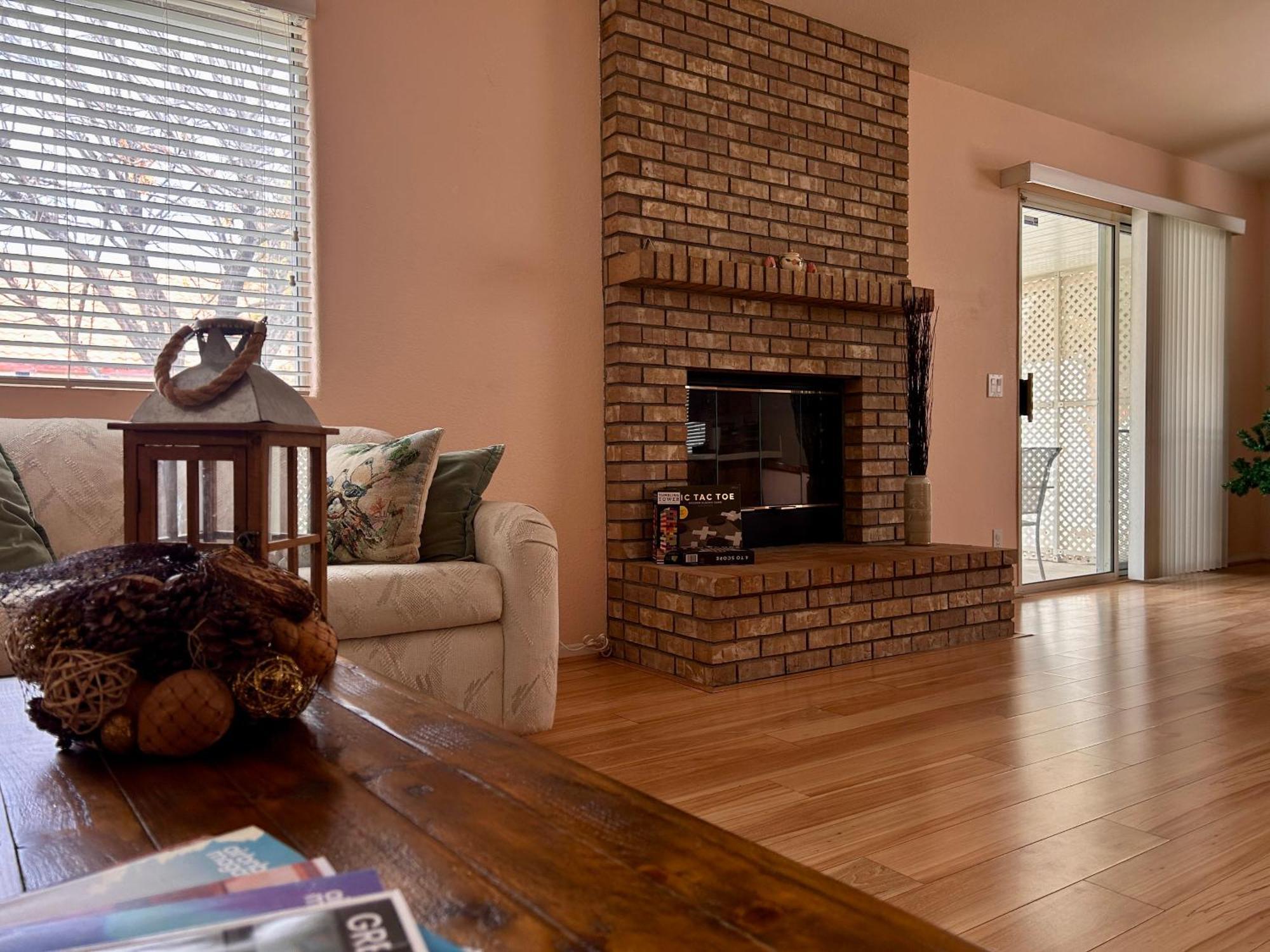 Golden Saddle Suite With Tv And Private Bathroom Hemet Εξωτερικό φωτογραφία